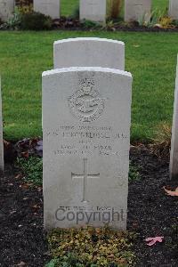 Berlin 1939-1945 War Cemetery - Lynch-Blosse, Patrick Windsor